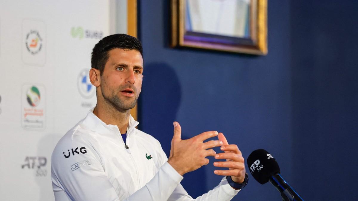 Djokovic, durante la rueda de prensa en Dubai