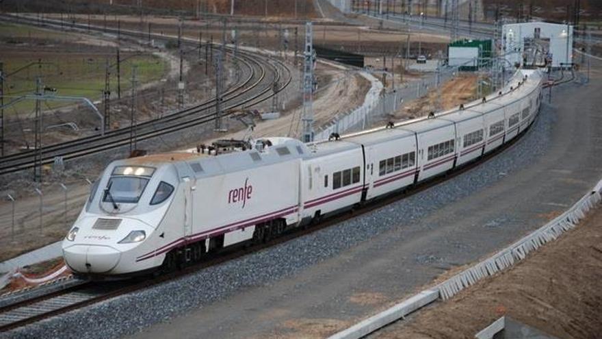 Foto de archivo de un tren de Renfe.