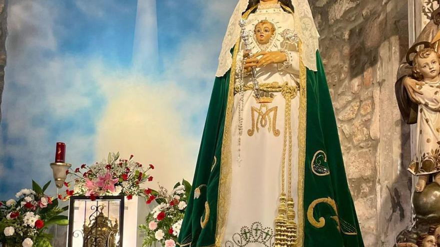La Virgen de La Luz estrena para su fiesta ajuar completo en plata y piedras semipreciosas