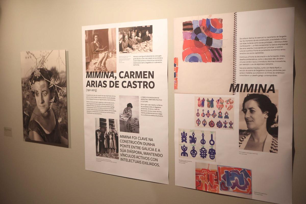 Inauguración de la exposición 'Emigrantas: emerxer do silencio' en el Kiosco Alfonso de A Coruña