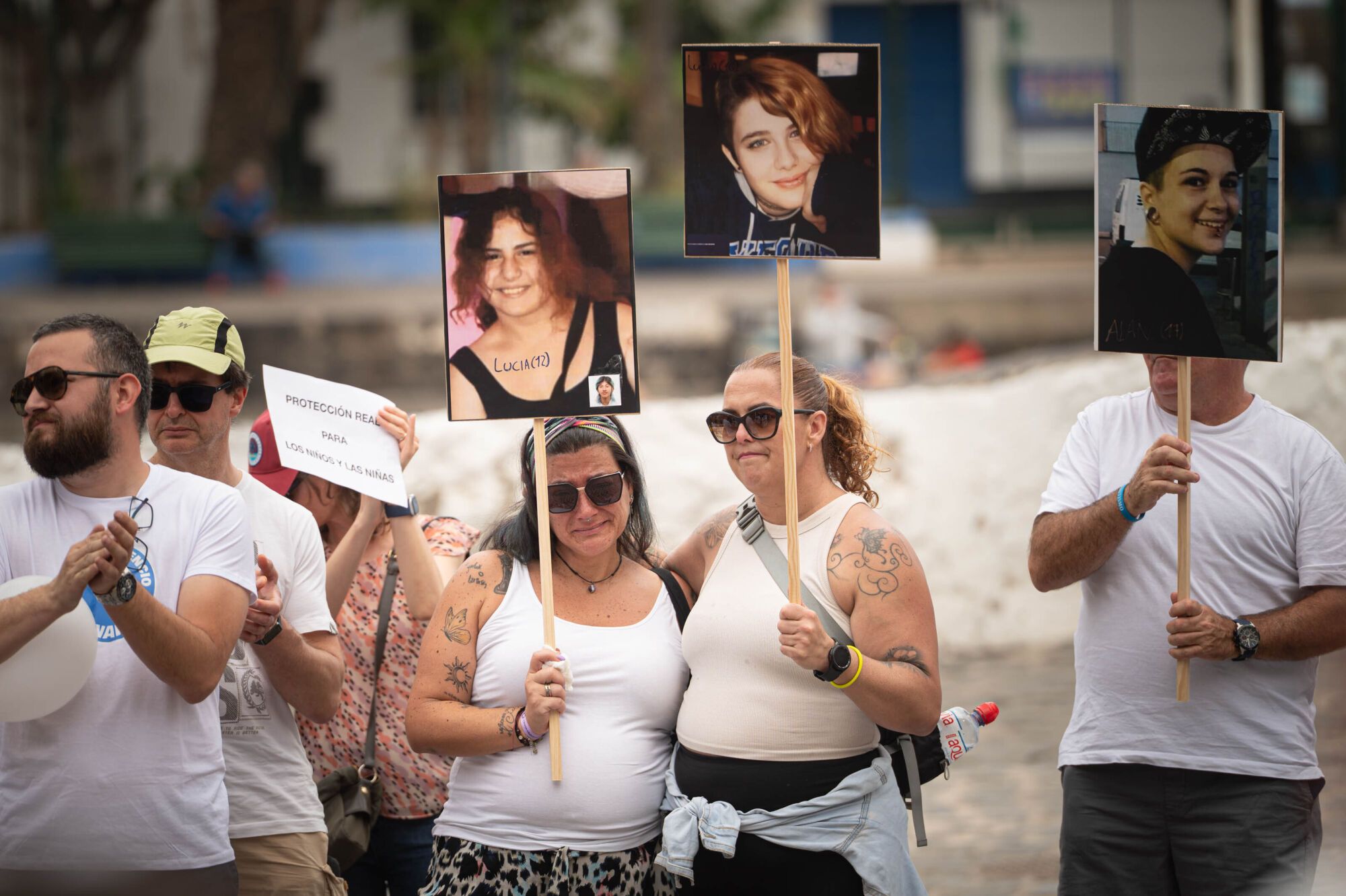 Manifestación de familias afectadas por el acoso escolar