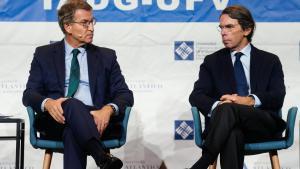 El líder del PP, Alberto Núñez Feijóo, junto al expresidente del Gobierno, José María Aznar.