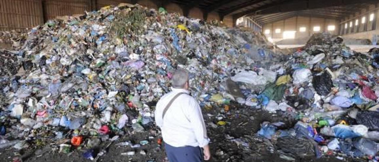 Proambiente es el destino aún de las basuras procedentes de Torrevieja
