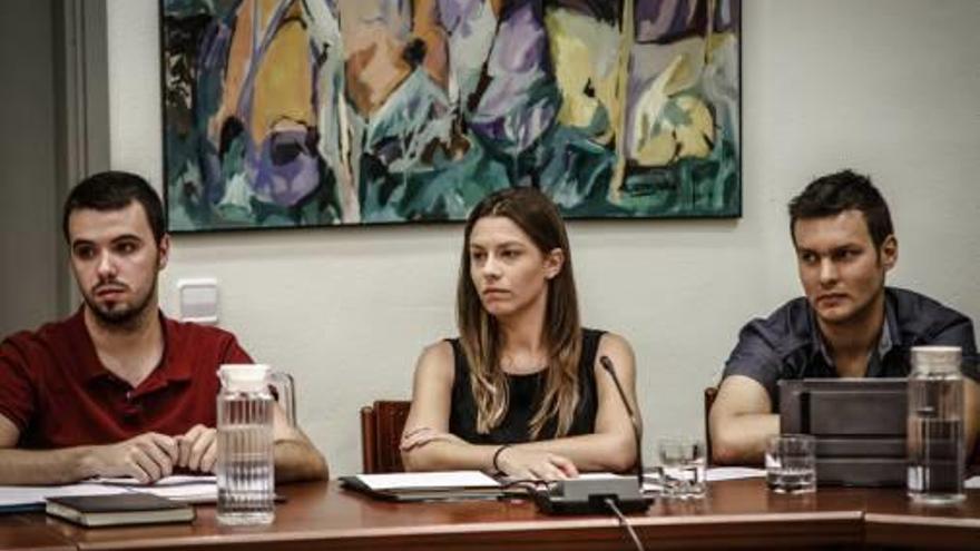 Jorge Miralles, de UPyD, y Sílvia Anna y Carles Sala, de Compromís.