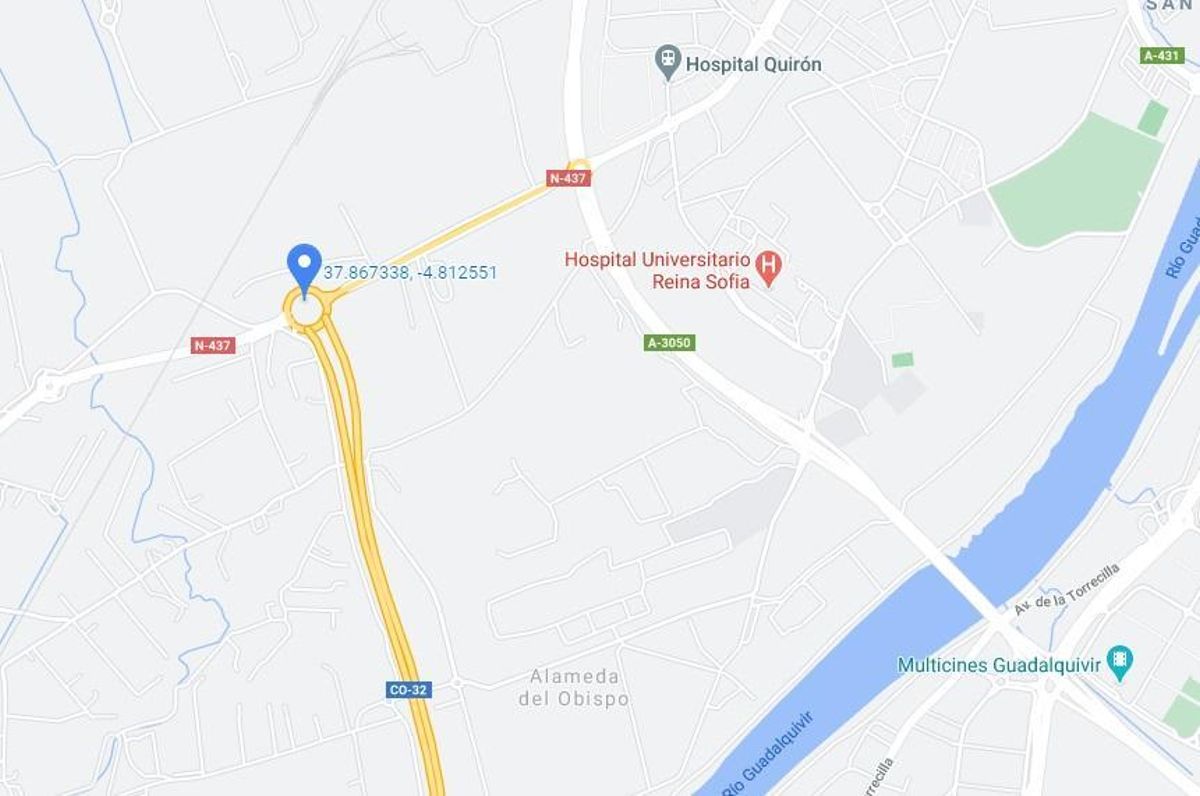 Tres heridos en una salida de vía en la carretera del Aeropuerto