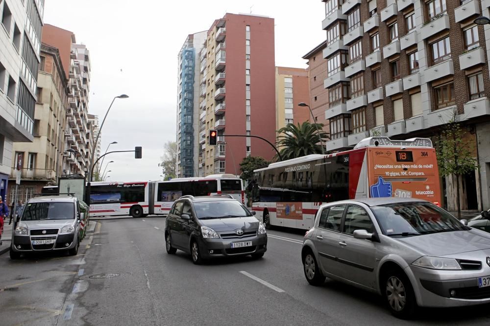 Obras en avenida de la Costa, en Gijón