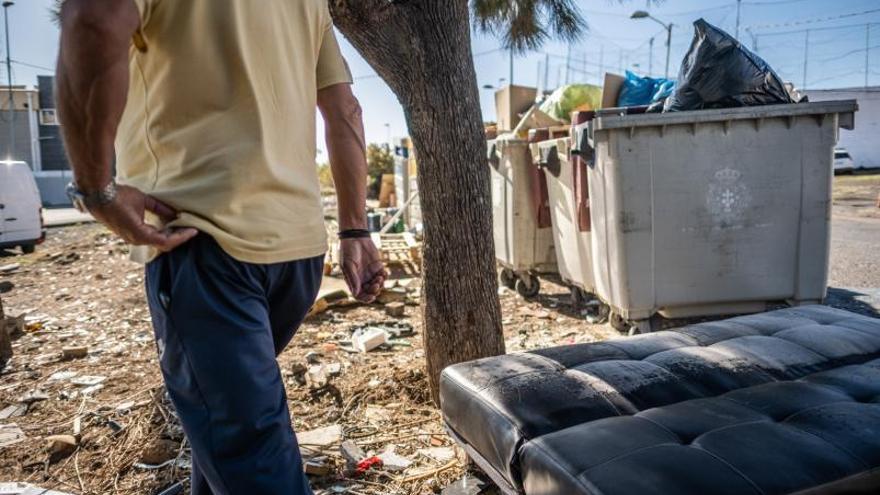 El Pilarito: «Las ratas nos están comiendo por los vertidos incontrolados»