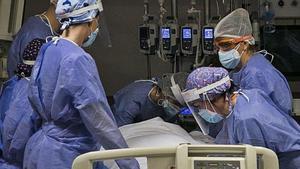 UCI hospital enfermeras
