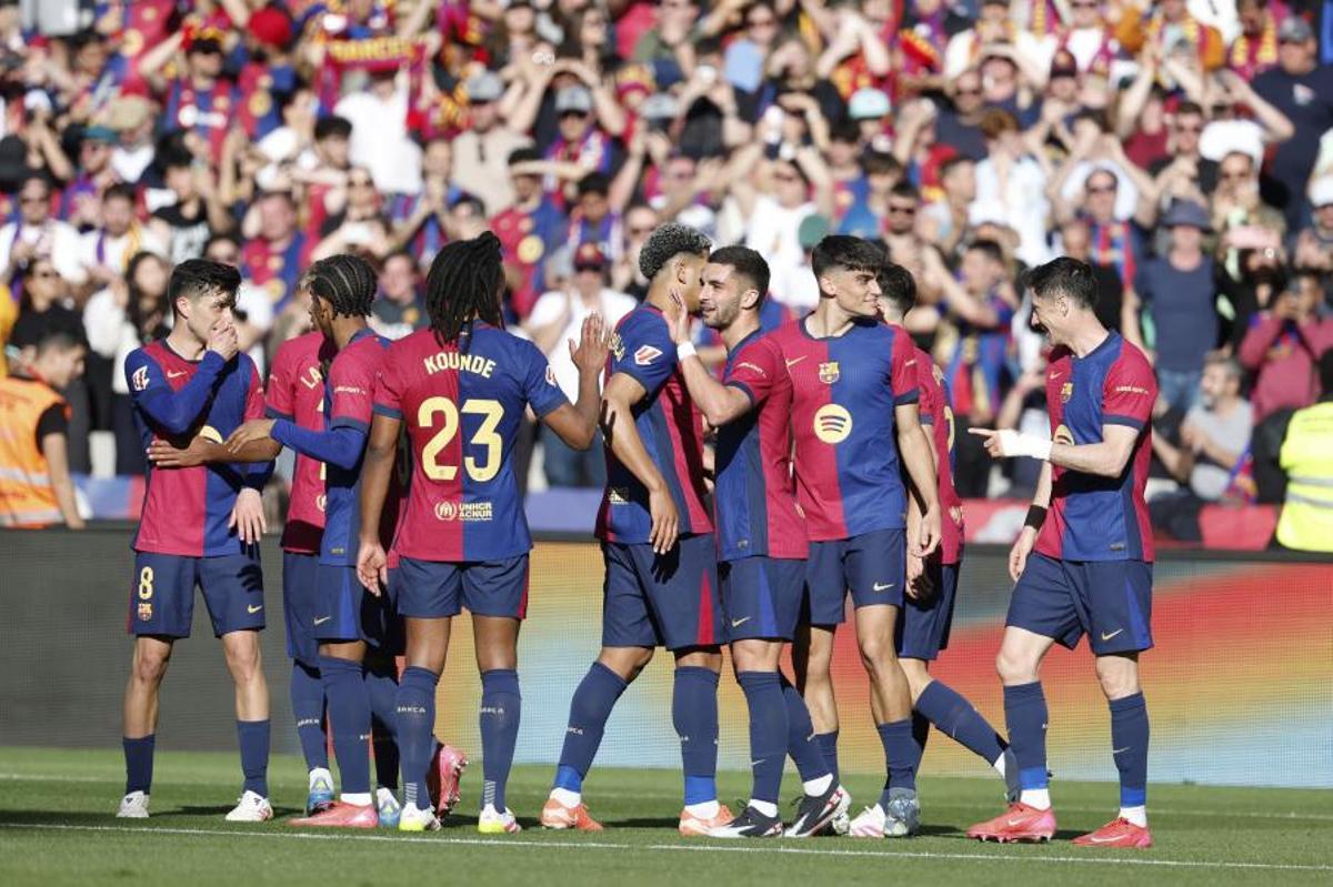 Ferran Torres celebra su gol ante el Girona