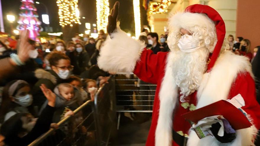 El Campamento Real abre sus puertas y Papá Noel llega a Murcia