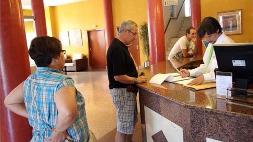 Buscan a 175 personas para trabajar en hoteles de Peñíscola