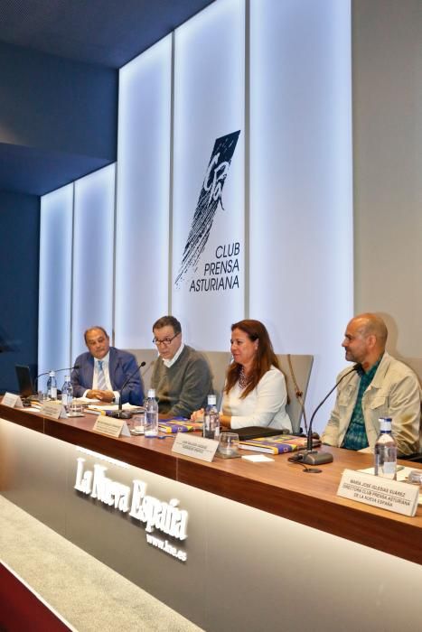 Presentación del libro "Cartelería de Prevención de Riesgos Laborales" en el Club Prensa Asturiana de LA NUEVA ESPAÑA