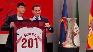 Óliver Torres: "Me encantaría trabajar en el Sevilla en el futuro"