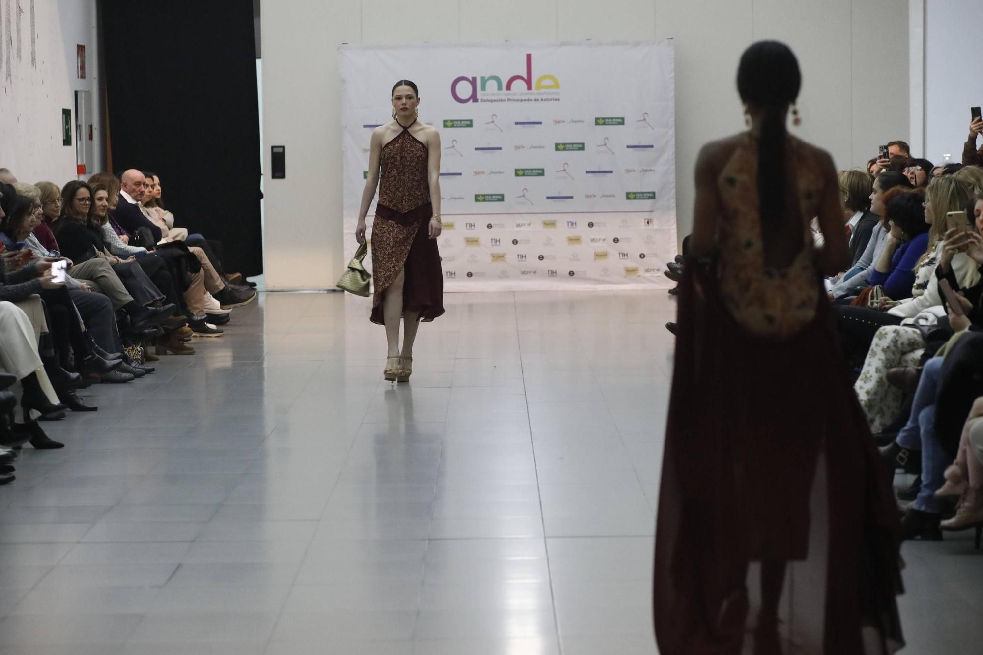 Así fue el desfile de de jóvenes diseñadores de Asturias (en imágenes)