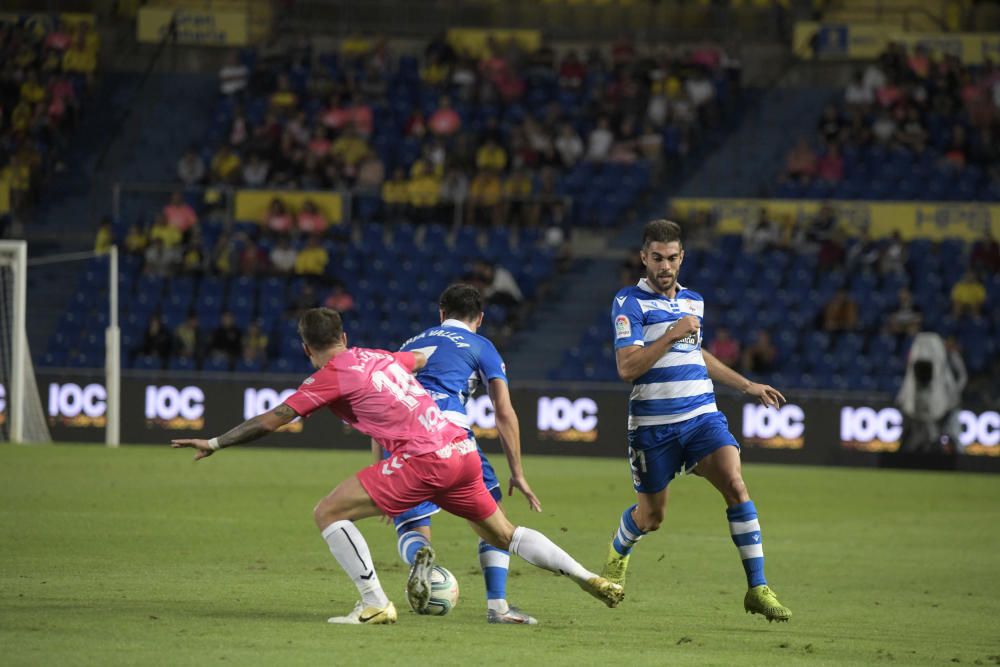 El Dépor se hunde ante la UD Las Palmas.