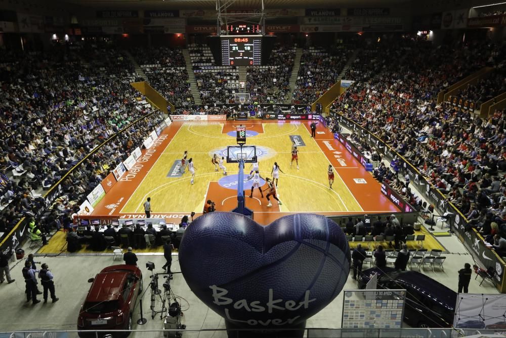 Final Copa de la Reina: Perfumerías Avenida - Uni Girona (80-76)