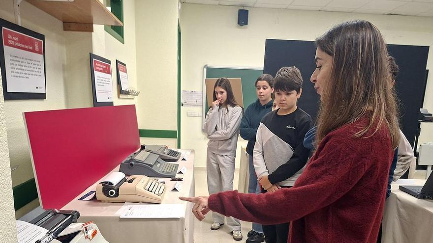 Premio a «Trebellos con voz», a viaxe ao pasado do IES Illa de Ons de Bueu