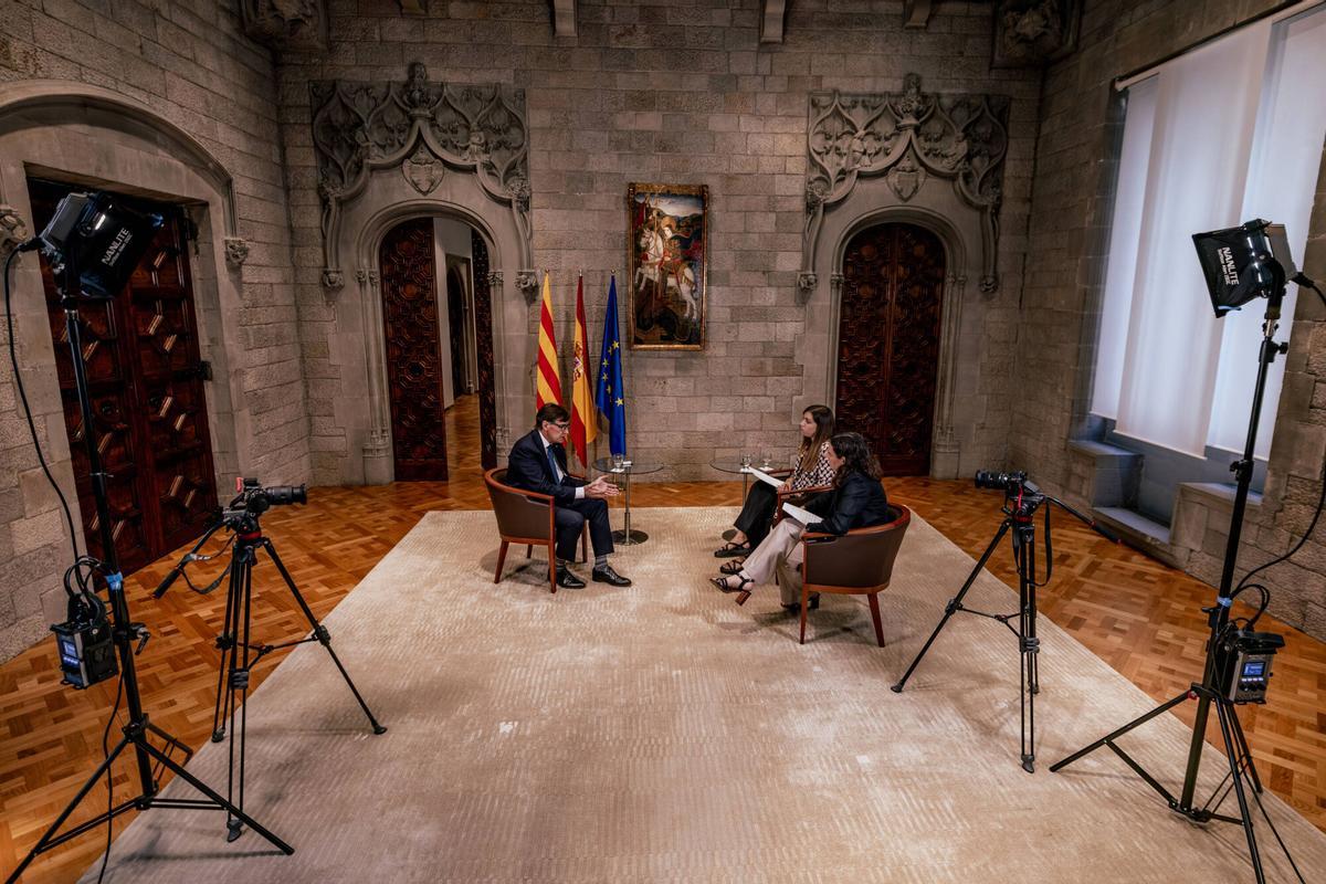 Salvador Illa, president de la Generalitat de Catalunya, en el Palau de la Generalitat durante su entrevista con El Periódico.