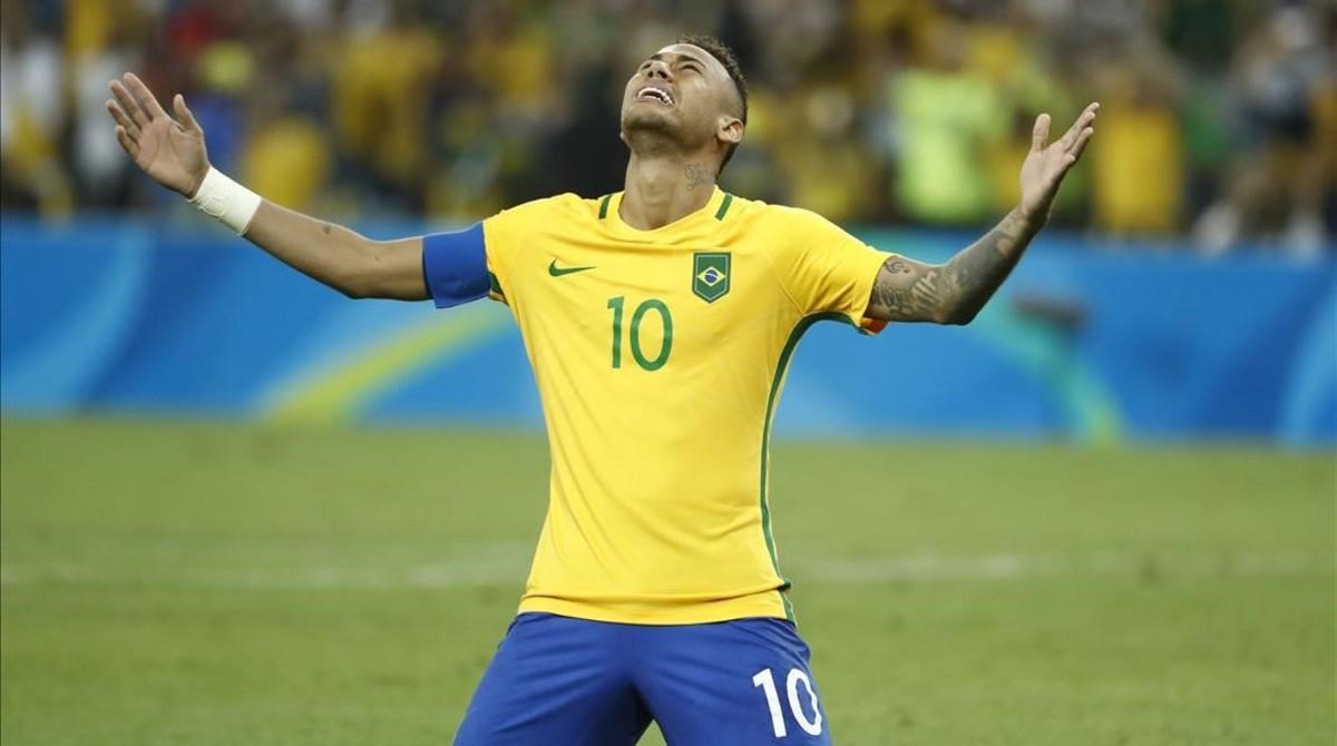 rpaniagua35244122 brazil s forward neymar celebrates scoring the winning goal 160821012046
