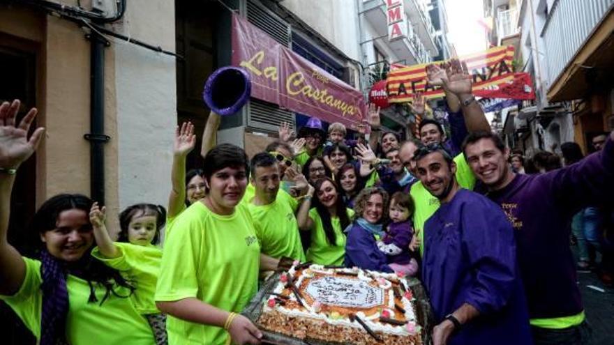 Quince años bailando con la «Castanya»