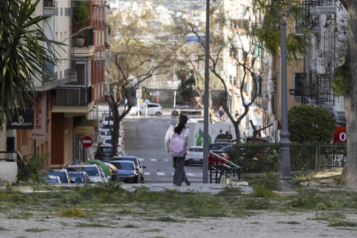 El temporal asociado a la borrasca Kristin ha dejado imágenes de impacto en Xàtiva, las rachas de viento han alcanzado niveles huracanados