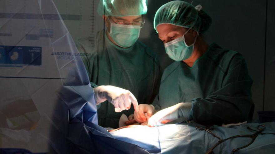 Metges del Trueta de Girona realitzat la operació per implantar el desfibril·lador subcutani