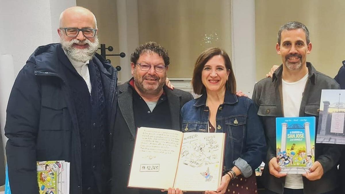 Juan Royo, Sara Fernández, Jorge Asín y José Antonio Bernal durante la presentación del cómic en el C.C. Teodoro Sánchez Punter