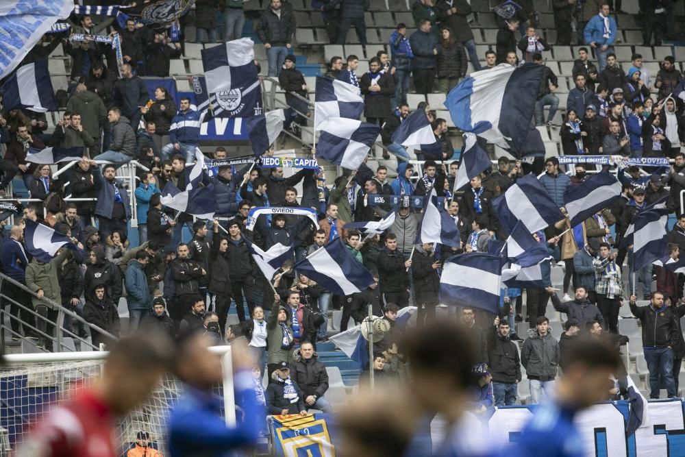 El partido entre el Real Oviedo y el Rayo Vallecano, en imágenes