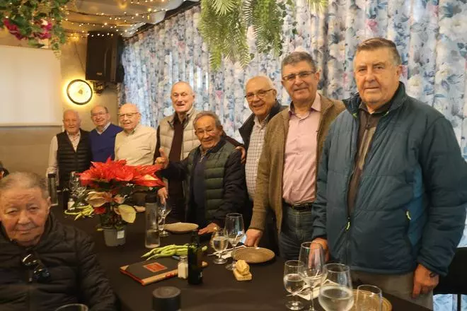 El homenaje de los Amigos del Villalobos de Elche a Juan Perán, en imágenes