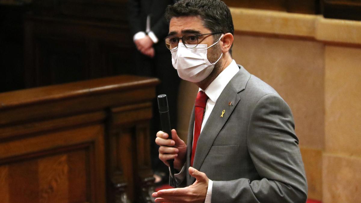 El vicepresident del Govern, Jordi Puigneró, durant un ple al Parlament