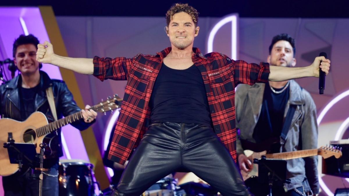 David Bisbal en los Premios Dial