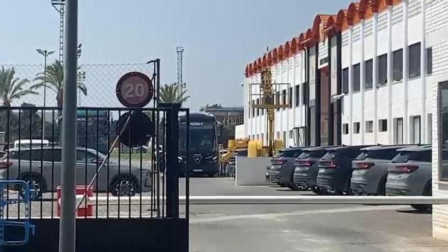 El Valencia CF parte al 'stage' de pretemporada en Girona