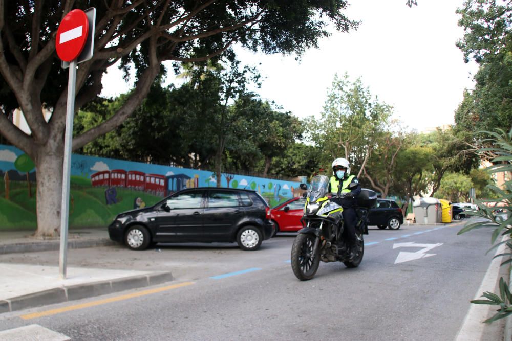 Entra en funcionamiento la zona azul en varias calles de Huelin