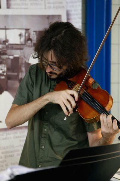 Concierto de Vandalia Trío en la exposición