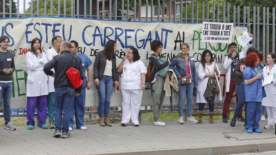 Treballadors de l'hospital Santa Caterina i Salut Mental denuncien que l'empresa s'oposa a negociar