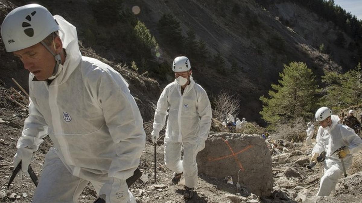 Finaliza la búsqueda de cuerpos del avión de Germanwings estrellado en los Alpes