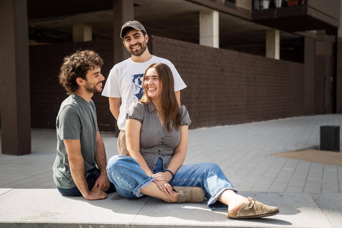 Néstor Bravo (esquerra), Guillem Vidal i Maria Campabadal delk grup Riner, que toca avui a la FMA