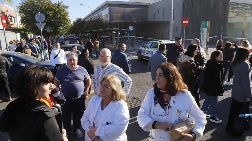 Desalojan el centro sanitario Castilla del Pino en Córdoba