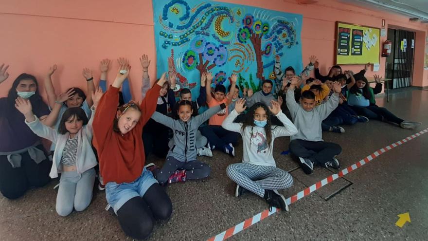 El Cotayo recicla con mucho arte: los alumnos del colegio de Siero llegan a la final de un concurso nacional de trabajos con materiales de recogida selectiva