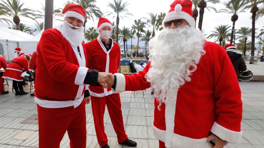 Papás Noel moteros recorren Ibiza para ayudar a los más desfavorecidos