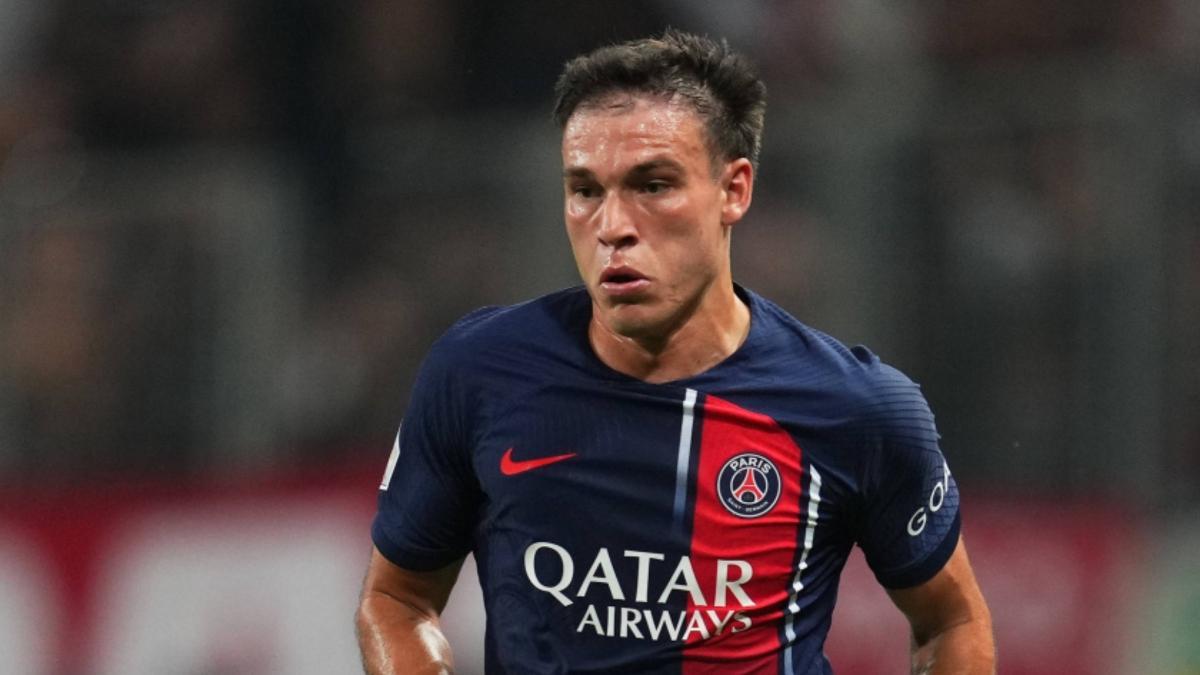 Manuel Ugarte, durante un partido con el PSG