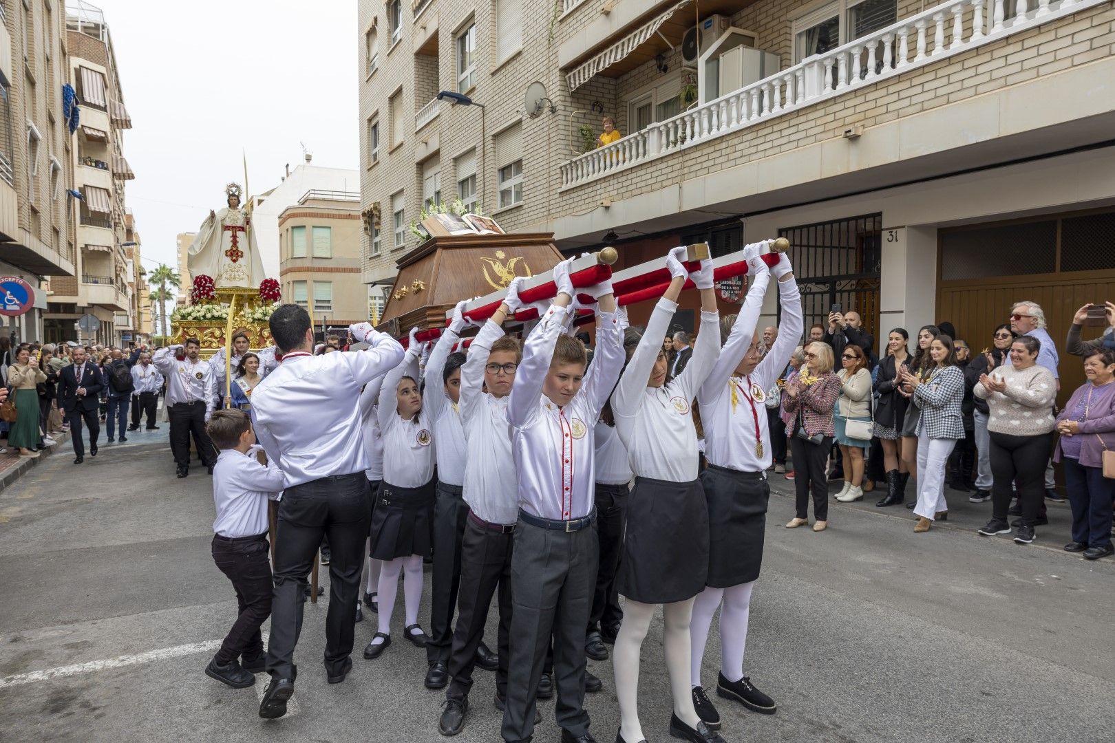 Bendición y procesión de Las Palmas en Torrevieja de Domingo de Ramos en la Semana Santa 2024