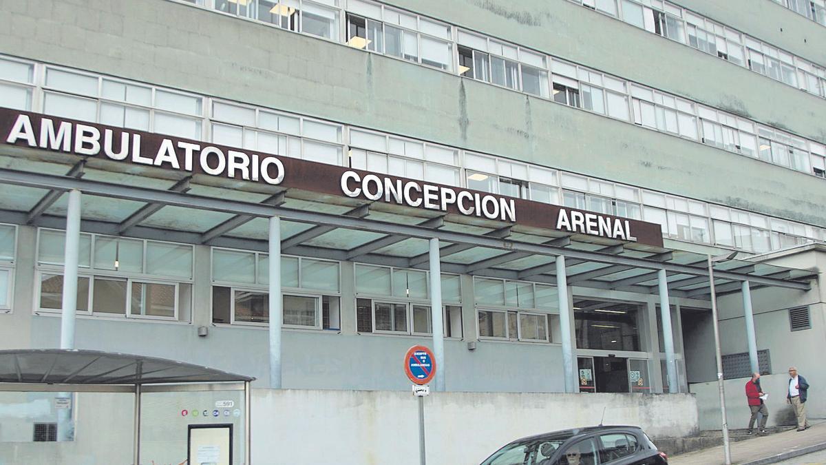 Fachada exterior del centro de salud Concepción Arenal ubicado en la capital gallega