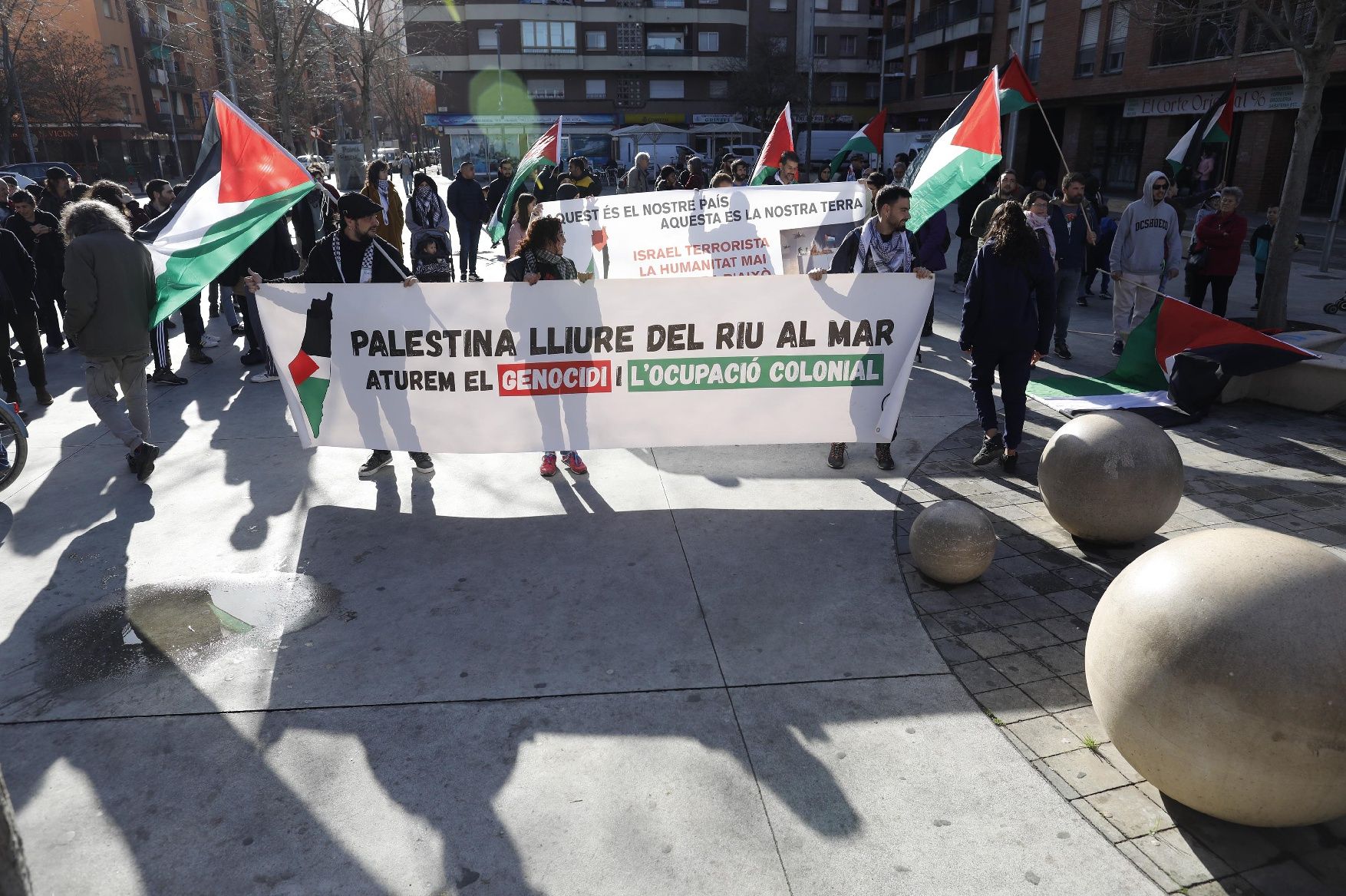 Salt i Girona se sumen a les manifestacions per Palestina