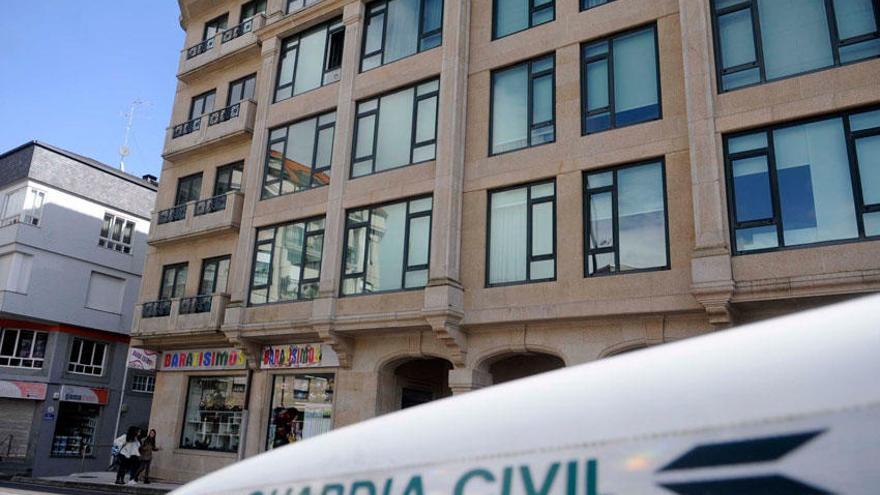 Registro de la Guardia Civil en la sede de Vidal Armadores.