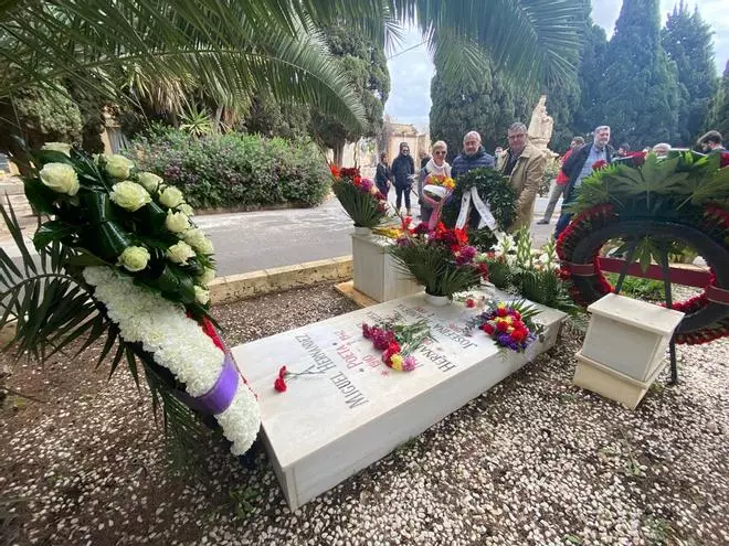 Alicante recuerda a Miguel Hernández con un recorrido por su vida