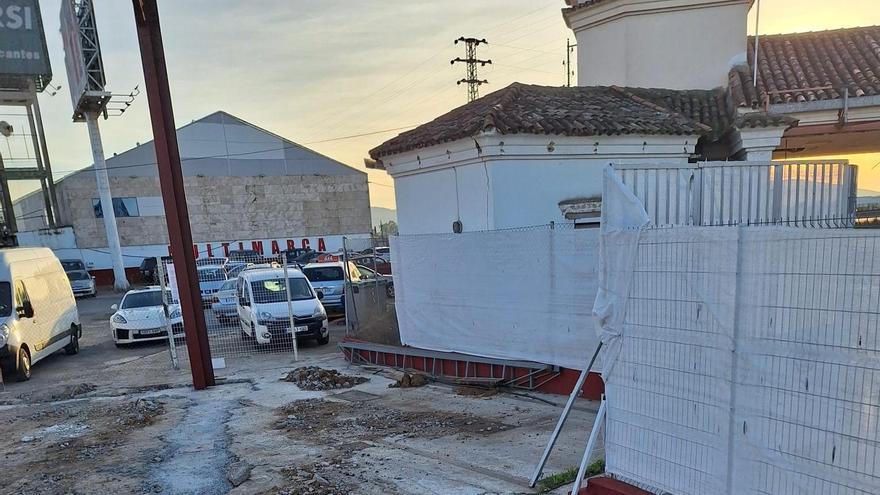 Imagen de la construcción junto a Cepansa