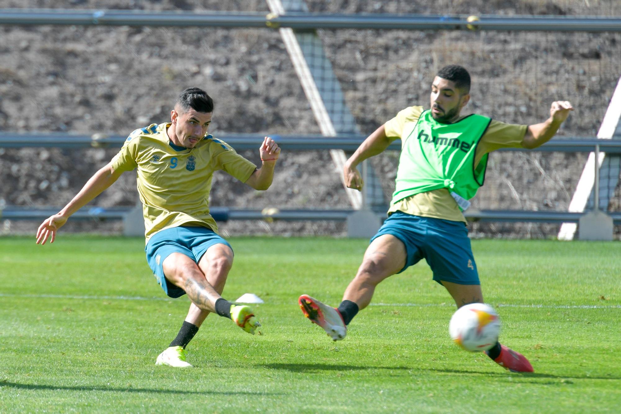 La UD retoma el trabajo en la Ciudad Deportiva tras la derrota ante el Real Zaragoza.