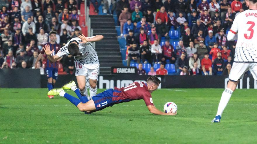 Las mejores imágenes del CD Eldense -  CD Mirandés (2-2)