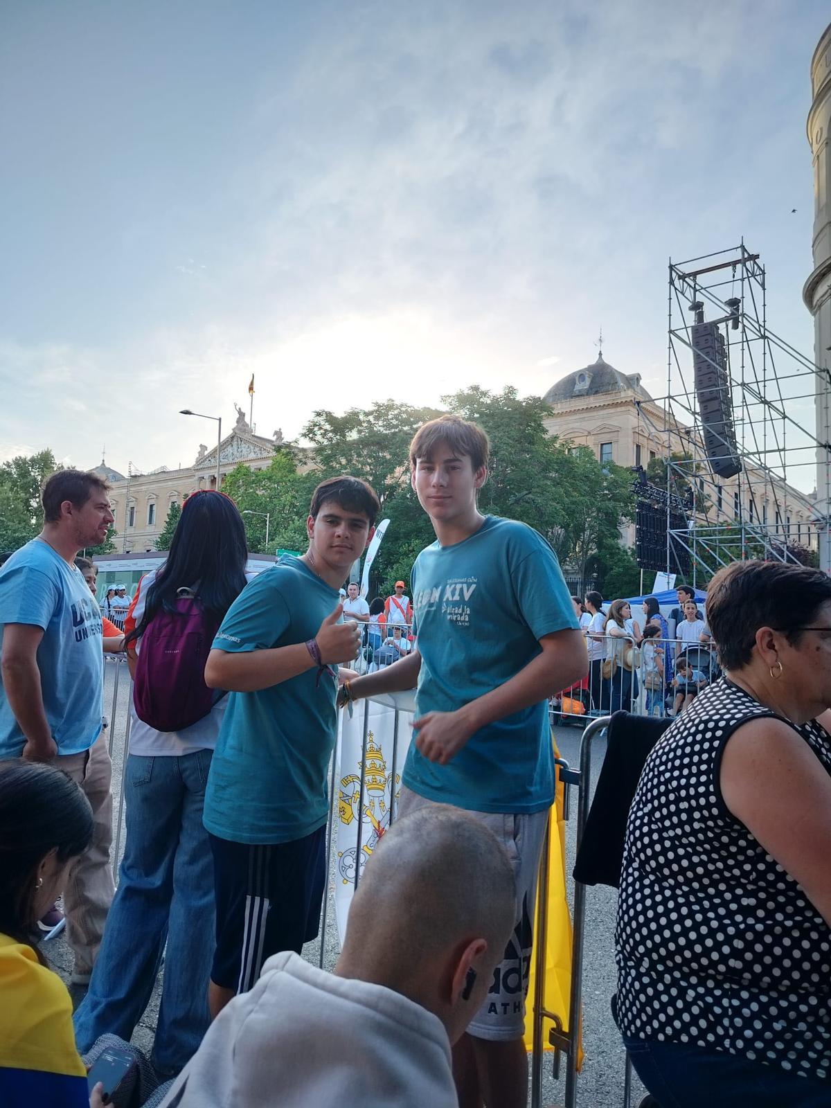 Jóvenes del María Auxiliadora viajan a Madrid para vivir un encuentro inolvidable con el Papa León XIV